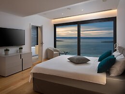 Beach Villa in Korcula with Pool, Sauna & Hot Tub