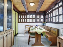 Holiday House for 14 Persons with Private Pool near Beach & Pula