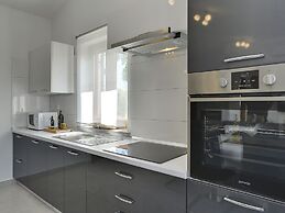 Modern Holiday Home With Pool in Pazin