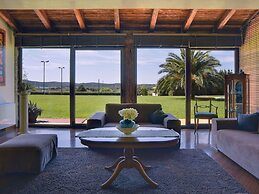 Luxurious Villa in Pomer with Pool & Hot Tub