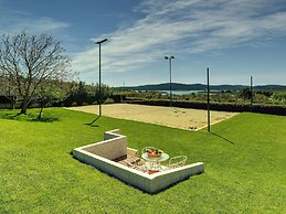 Luxurious Villa in Pomer with Pool & Hot Tub