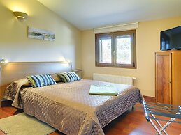 Luxurious Villa in Pomer with Pool & Hot Tub