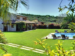 Luxurious Villa in Pomer with Pool & Hot Tub