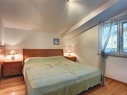 Nice Apartment in Pula With Swimming Pool