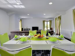 Villa With Pool in Pazin