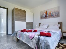 Villa With Pool in Pazin