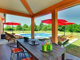 Villa With Pool in Pazin