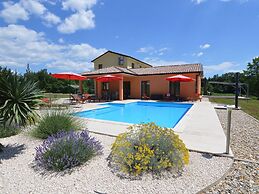 Villa With Pool in Pazin