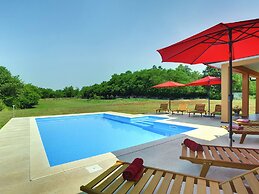Villa With Pool in Pazin