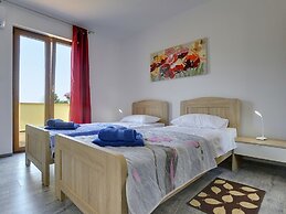 Villa With Pool in Pazin