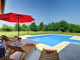Villa With Pool in Pazin