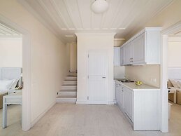 Modern Villa in Vasiliki with Swimming Pool & Hot Tub