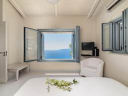 Modern Villa in Vasiliki with Swimming Pool & Hot Tub