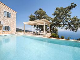 Modern Villa in Vasiliki with Swimming Pool & Hot Tub