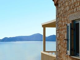 Modern Villa in Vasiliki with Swimming Pool & Hot Tub