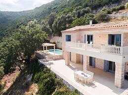 Modern Villa in Vasiliki with Swimming Pool & Hot Tub