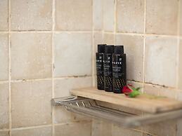 Modern Villa in Vasiliki with Swimming Pool & Hot Tub