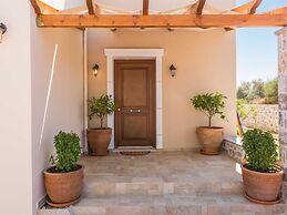 Stylish Villa Katifes With Private Pool, Amazing Views of the Sea and 