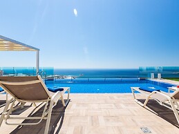 Scenic Villa With Private Pool