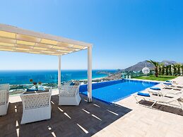 Scenic Villa With Private Pool