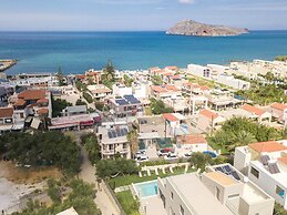 Lush Villa With Heated Pool 180m to the Beach