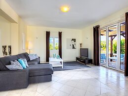 Spacious Villa with Private Pool & Outside Bar near Sea in Sisi