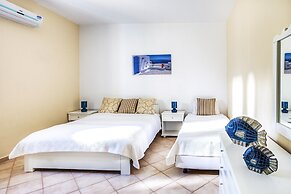 Spacious Villa with Private Pool & Outside Bar near Sea in Sisi