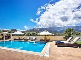 Spacious Villa with Private Pool & Outside Bar near Sea in Sisi