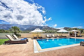 Spacious Villa with Private Pool & Outside Bar near Sea in Sisi