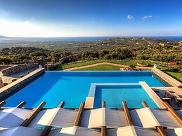 Great Villa, Enormous Pool, Nice Location near Village Sisi