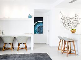 Beautiful Luxe Villa in Private Olive Grove, sea and Mountain View, Cl