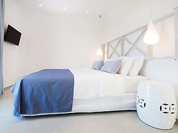 Beautiful Luxe Villa in Private Olive Grove, sea and Mountain View, Cl