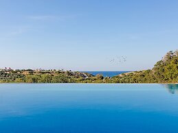 Beautiful Luxe Villa in Private Olive Grove, sea and Mountain View, Cl