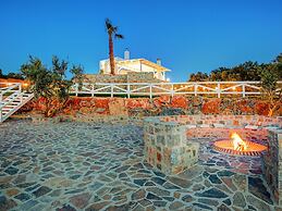 Beautiful Luxe Villa in Private Olive Grove, sea and Mountain View, Cl