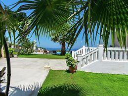 Infinity Pool Villa With Sea Views Near Rethymno City & Beach and Shad