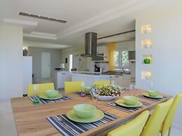 Infinity Pool Villa With Sea Views Near Rethymno City & Beach and Shad