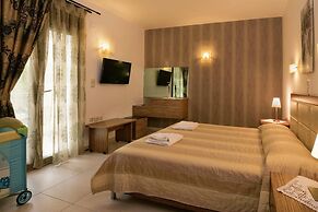 Family Friendly Villa Private Pool, Children's Play Area, Bbq, Spaciou