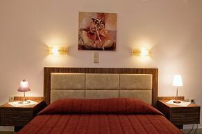 Family Friendly Villa Private Pool, Children's Play Area, Bbq, Spaciou