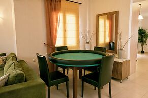 Family Friendly Villa Private Pool, Children's Play Area, Bbq, Spaciou