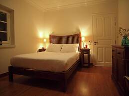 Spacious Villa in Vasiliki with Swimming Pool & Hot Tub