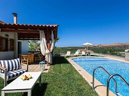 Villa in Achlades Crete With Private Pool