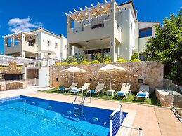 Villa in Achlades Crete With Private Pool