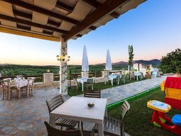 Villa in Achlades Crete With Private Pool