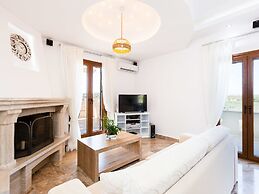 Villa in Achlades Crete With Private Pool