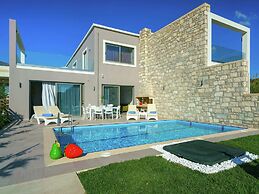 Beachfront Villa in Plakias With Private Pool