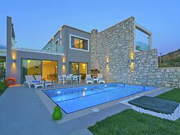 Beachfront Villa in Plakias With Private Pool