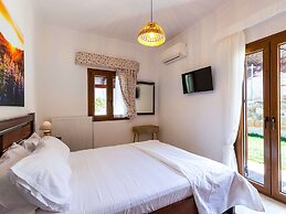 Upscale Villa With Private Pool