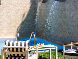 Upscale Villa With Private Pool