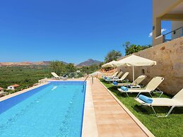 Charming Villa in Achlades Crete With Private Pool