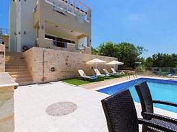 Charming Villa in Achlades Crete With Private Pool